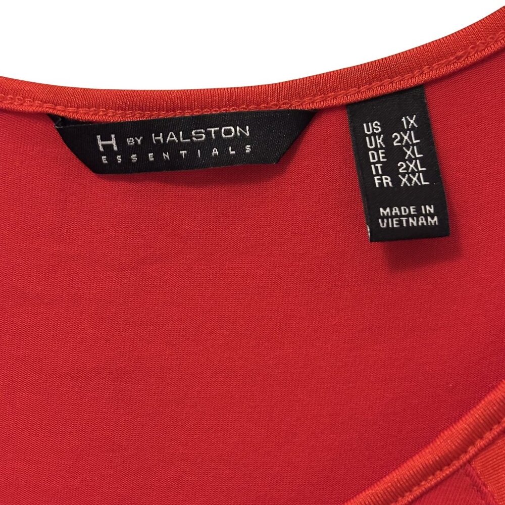 H By Halston Essentials Red Short Sleeve Scoop Neck Top  Size 1X Lightweight - Picture 2 of 10